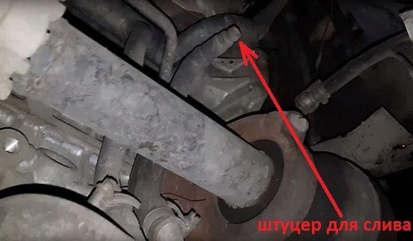 Как поменять антифриз в Volvo XC90, XC70, XC60