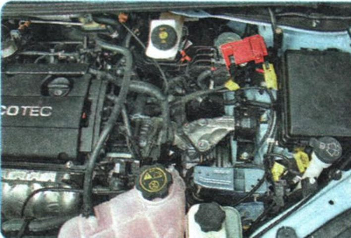 Замена подушки (опоры) двигателя Шевроле Авео Т300